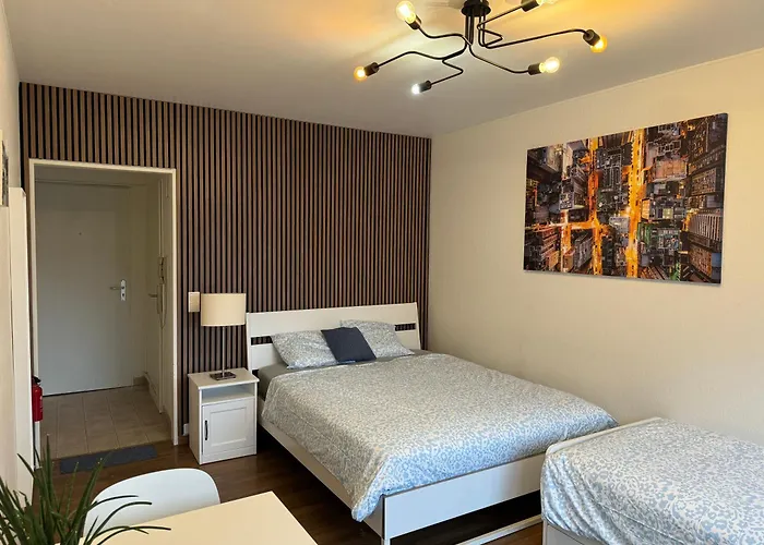 City & Tram Apartment